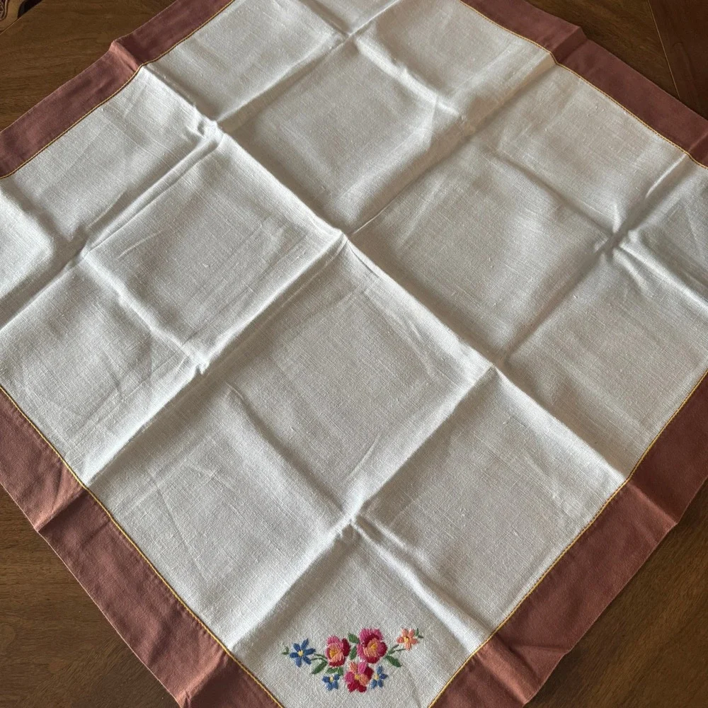 Vintage Embroidered Linen Napkin Set with Rose Floral Design Square Bistro Table